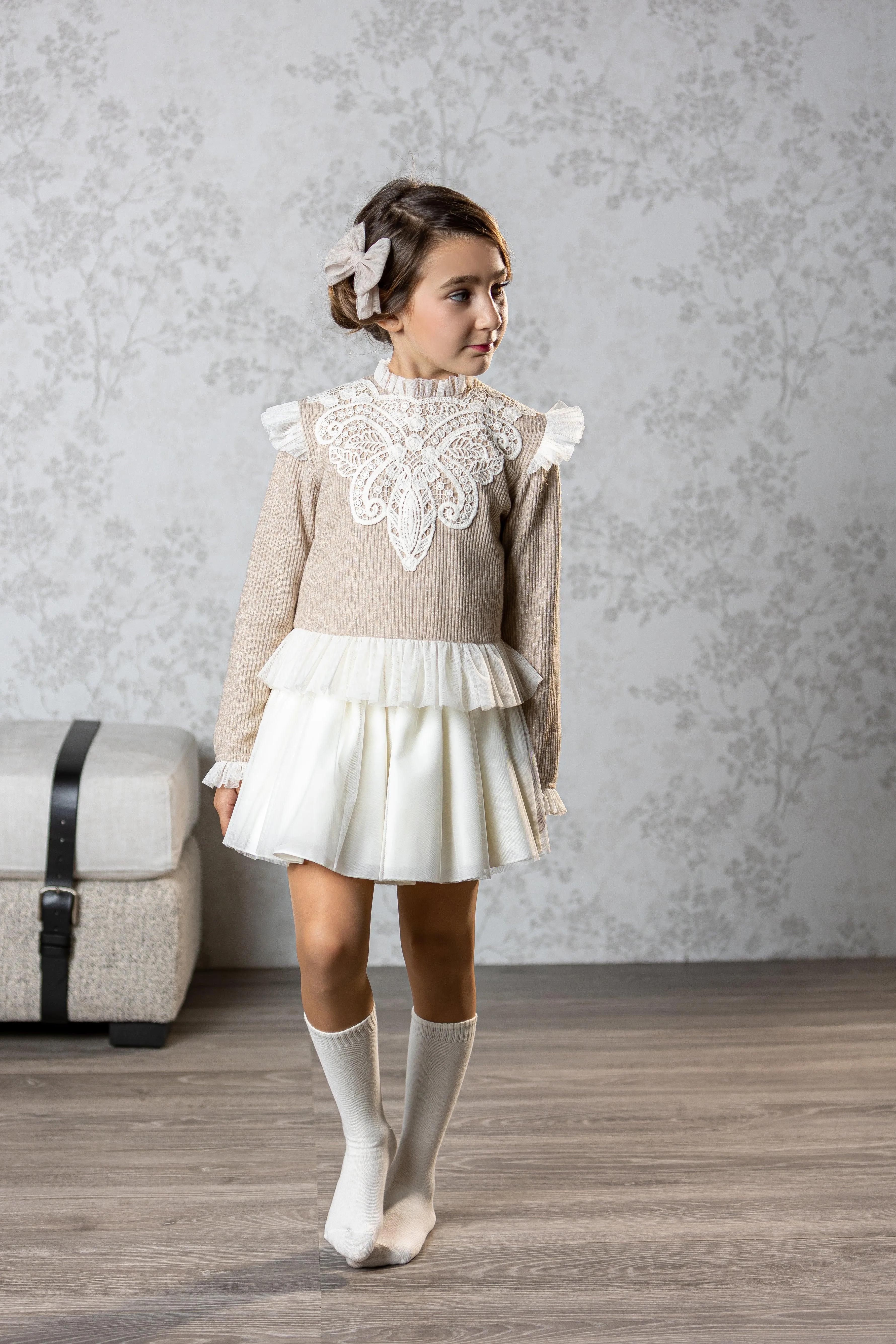 Abuela Tata AW24 - Girls Beige and Cream Skirt & Top Set