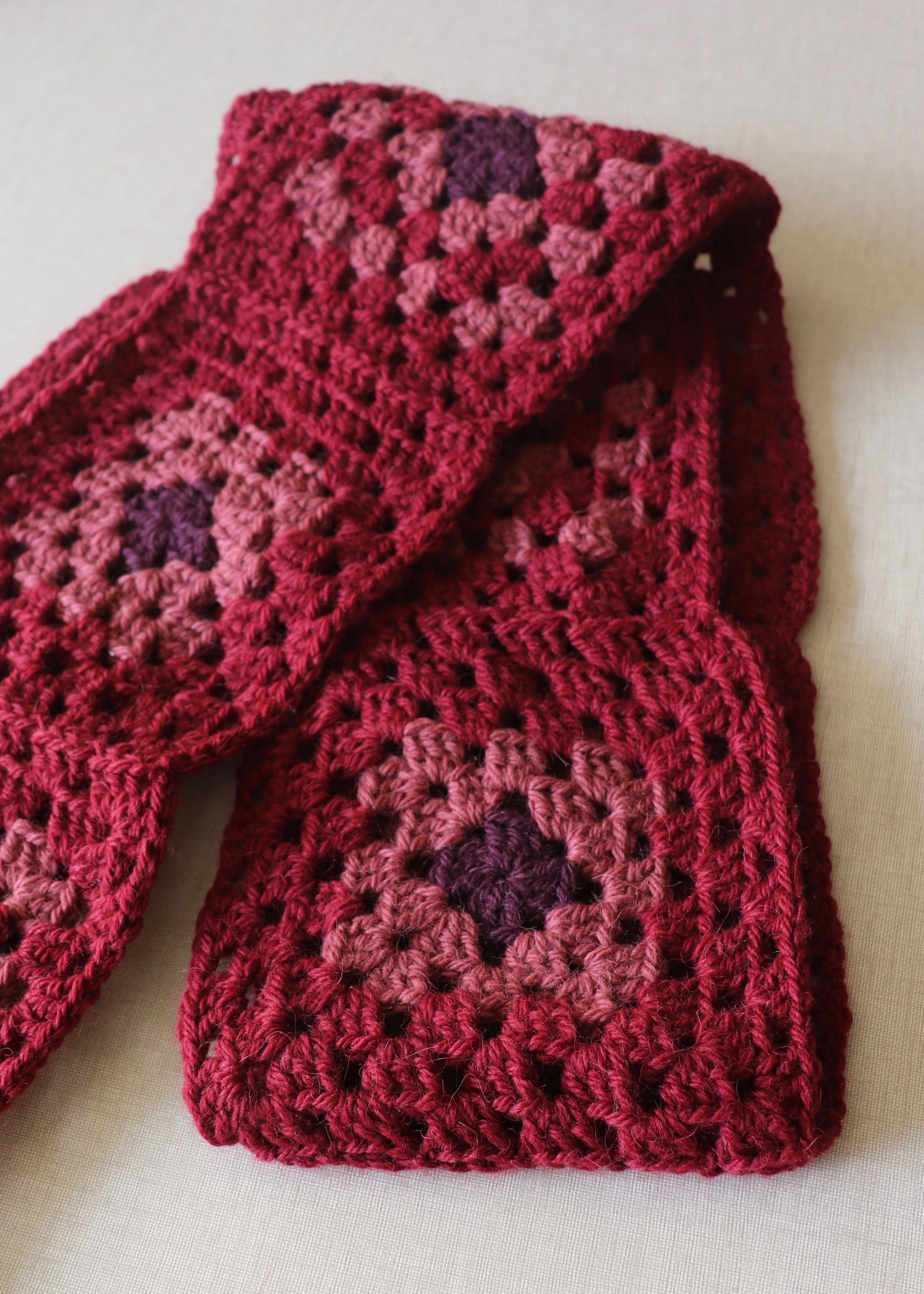 EARLYMADE Hand-knitted Granny Squares Scarf — BURGUNDY/ROSE/PURPLE — UNIQUE — LAST PIECE