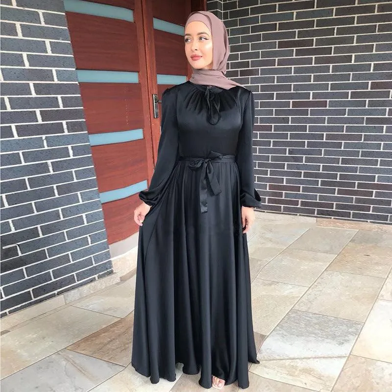 Elegant Golden Rose outfit for muslim Women