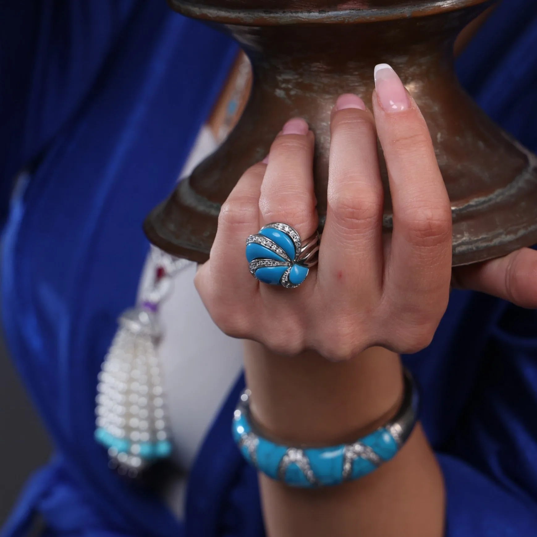 Elegant Turquoise Ring