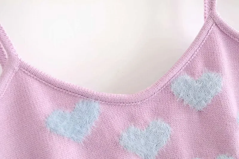 HEART PATTERN CROPPED KNITTED TOP