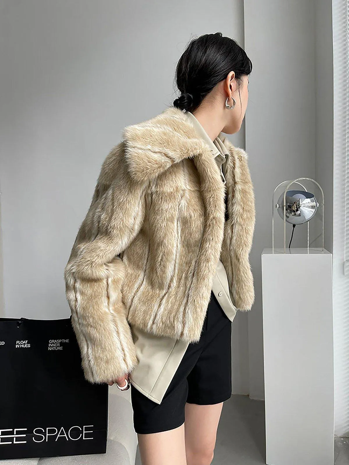 Jasmine Faux Fur Big Collar Short Coat
