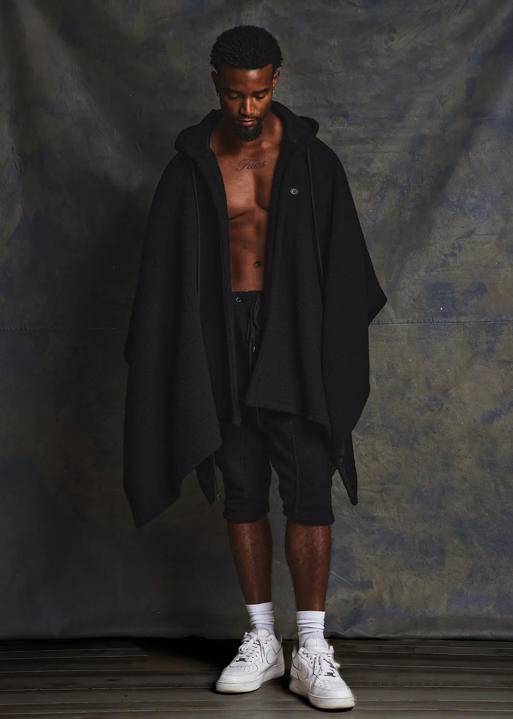 KNITTED CLOAK