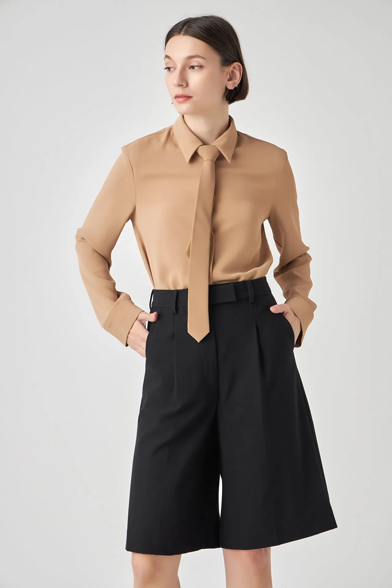 Lightweight Collared Dress Shirt