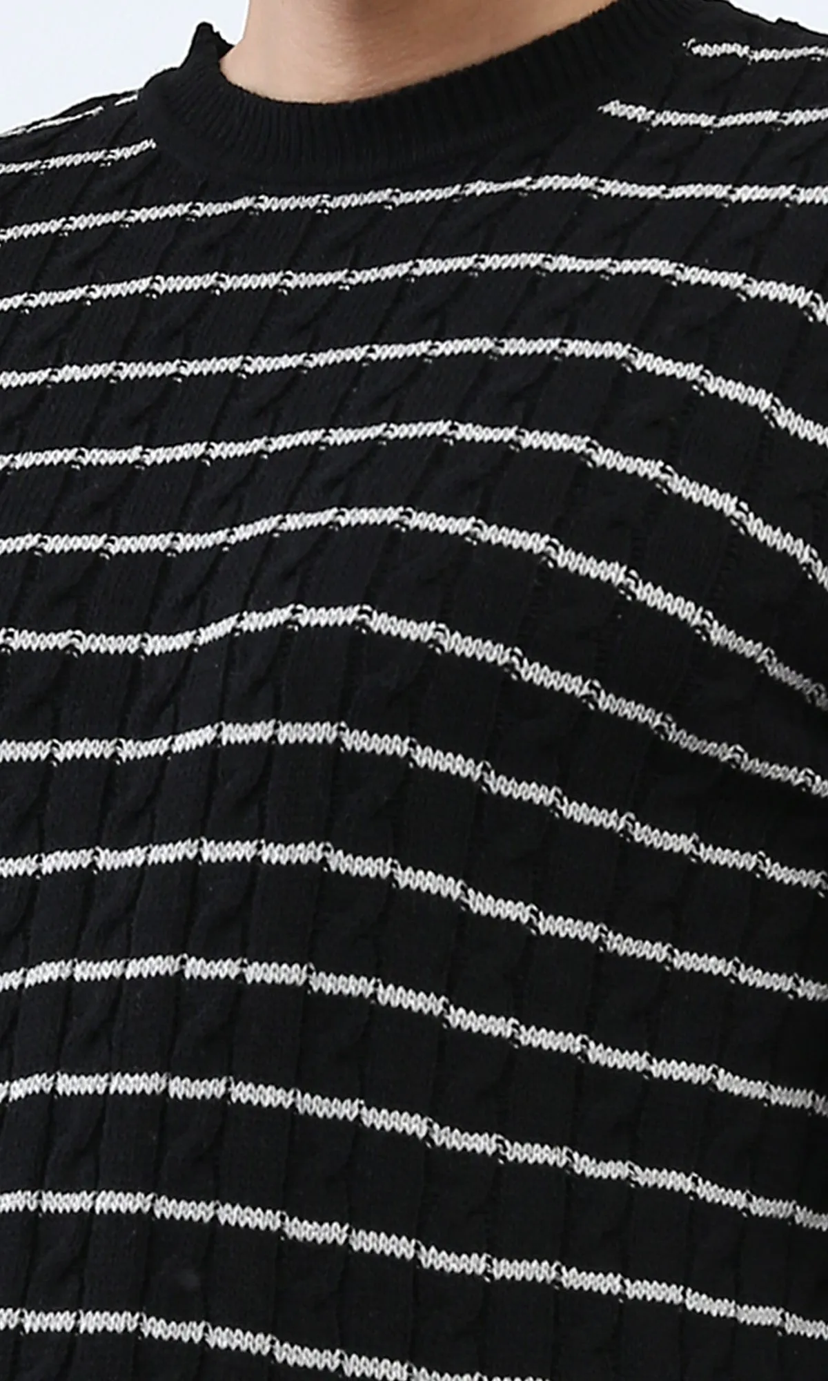 o201238 - Stripped Knitted Pullover - Black & White
