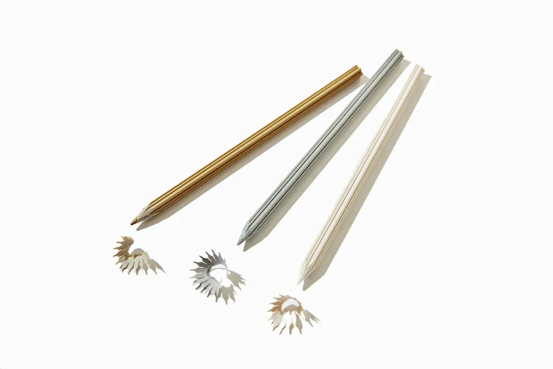 Snow Coloured Pencils with Sharpener