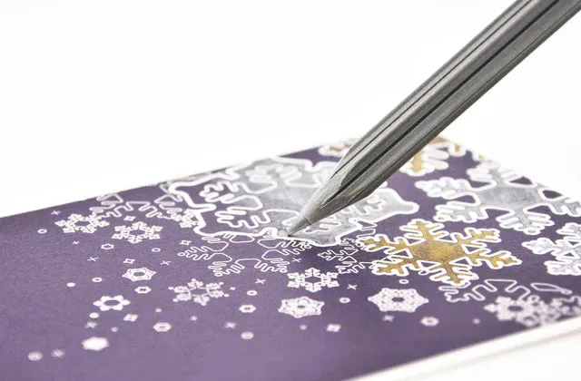 Snow Coloured Pencils with Sharpener