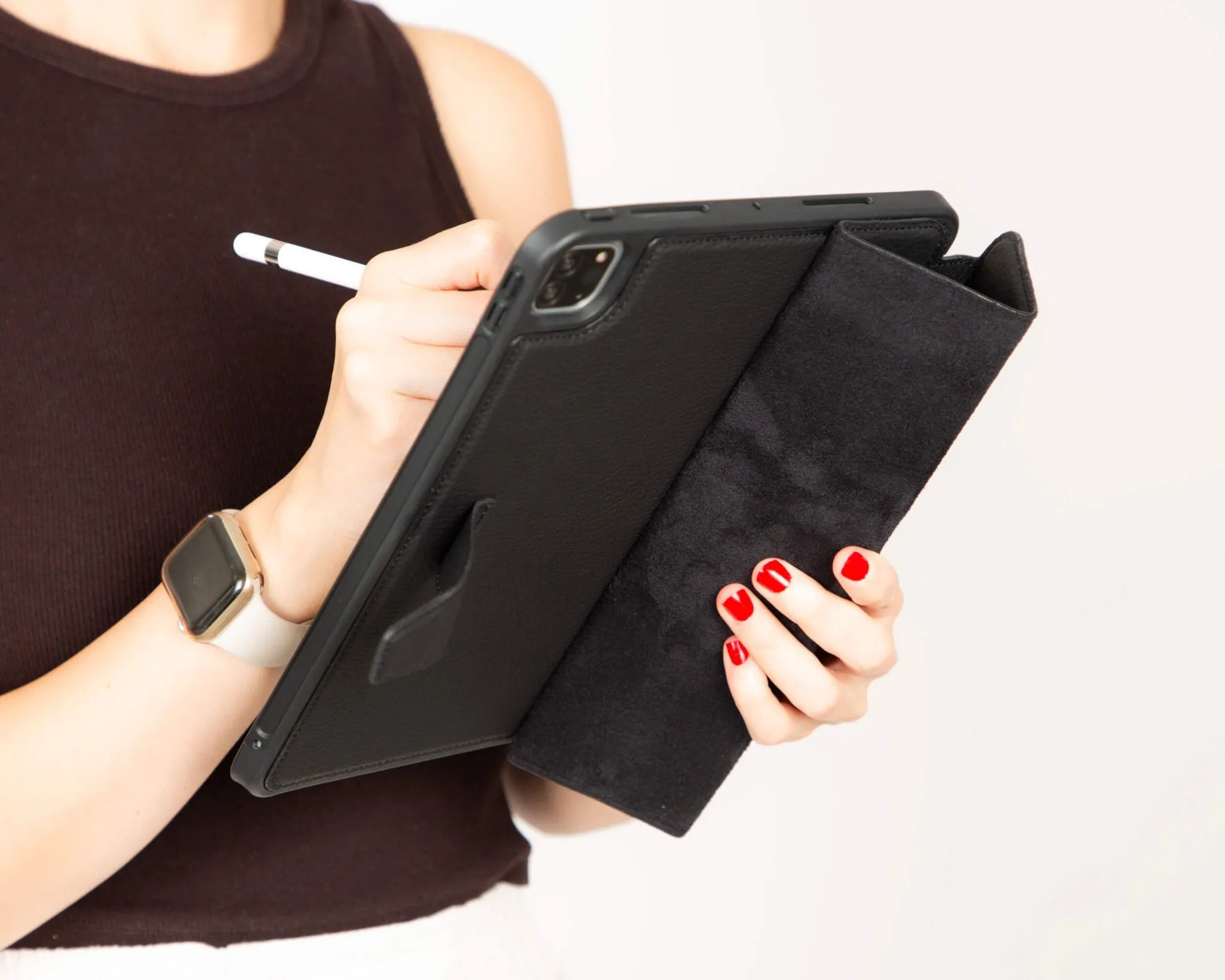 Trigon Leather Folio iPad Pro 13" (2024-M4), Pebble Black