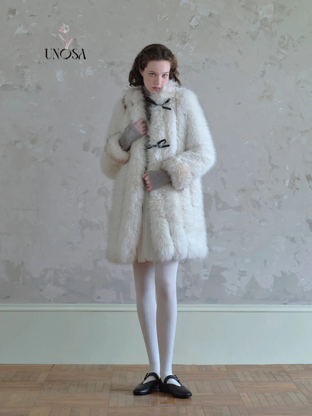 [UNOSA] Date with angels faux fur coat Christmas
