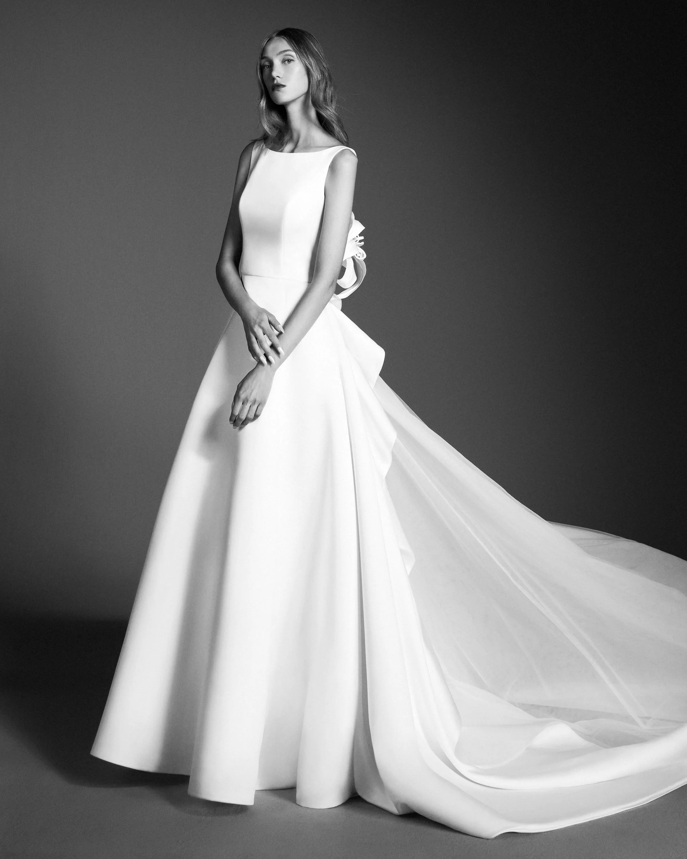 VRM391 - SCULPTED FLORALS GOWN